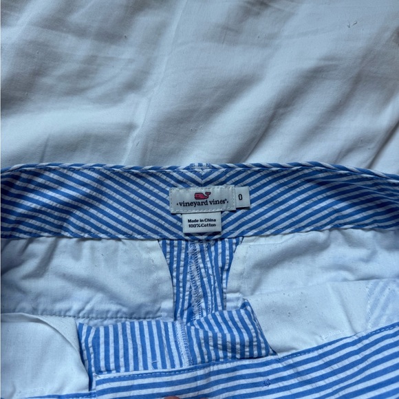VINEYARD VINES SEERSUCKER WOMENS SHORTS - Picture 3 of 4